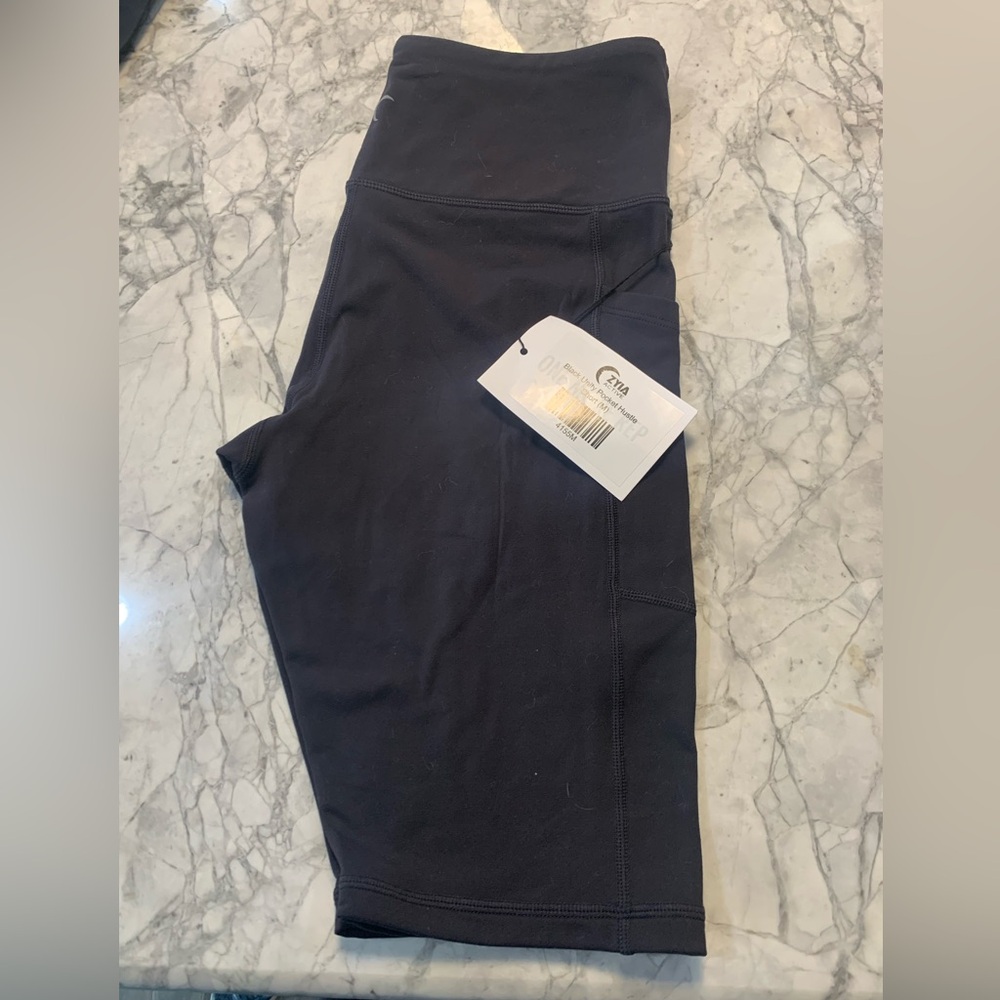 Unity pocket shorts